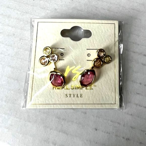 Real Simple Style‎ Gold Tone with Pink Stone Earrings - Picture 1 of 3
